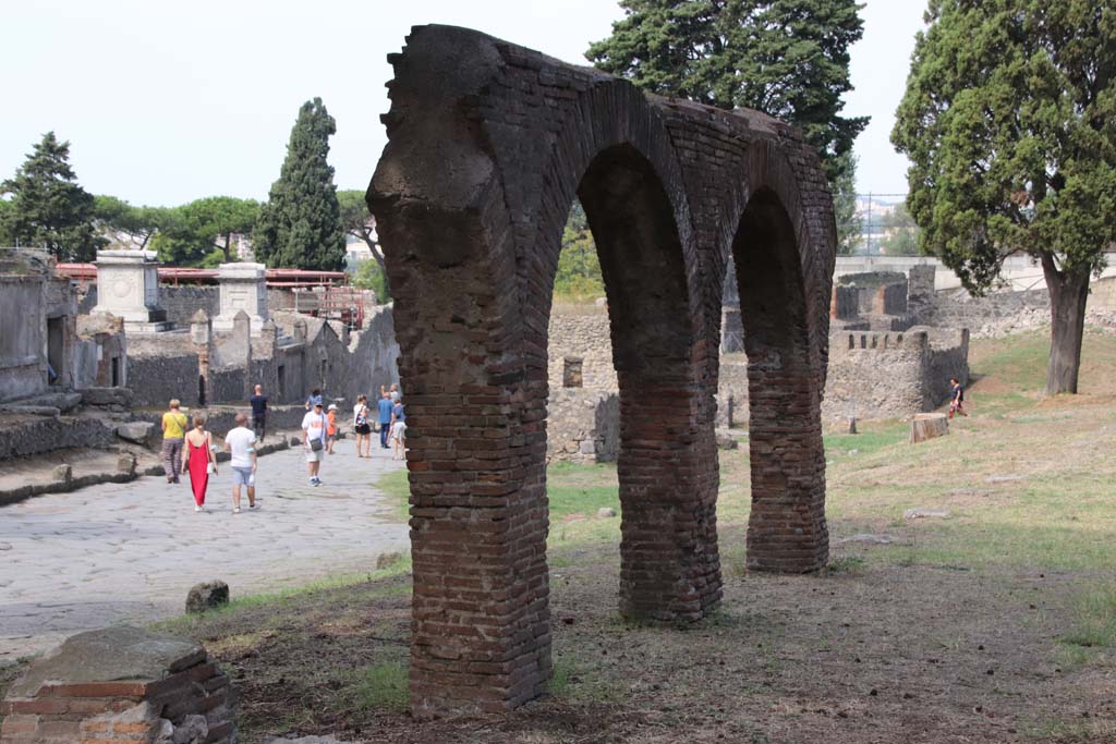 Hge Pompeii September Looking North On East Side Of Via Dei